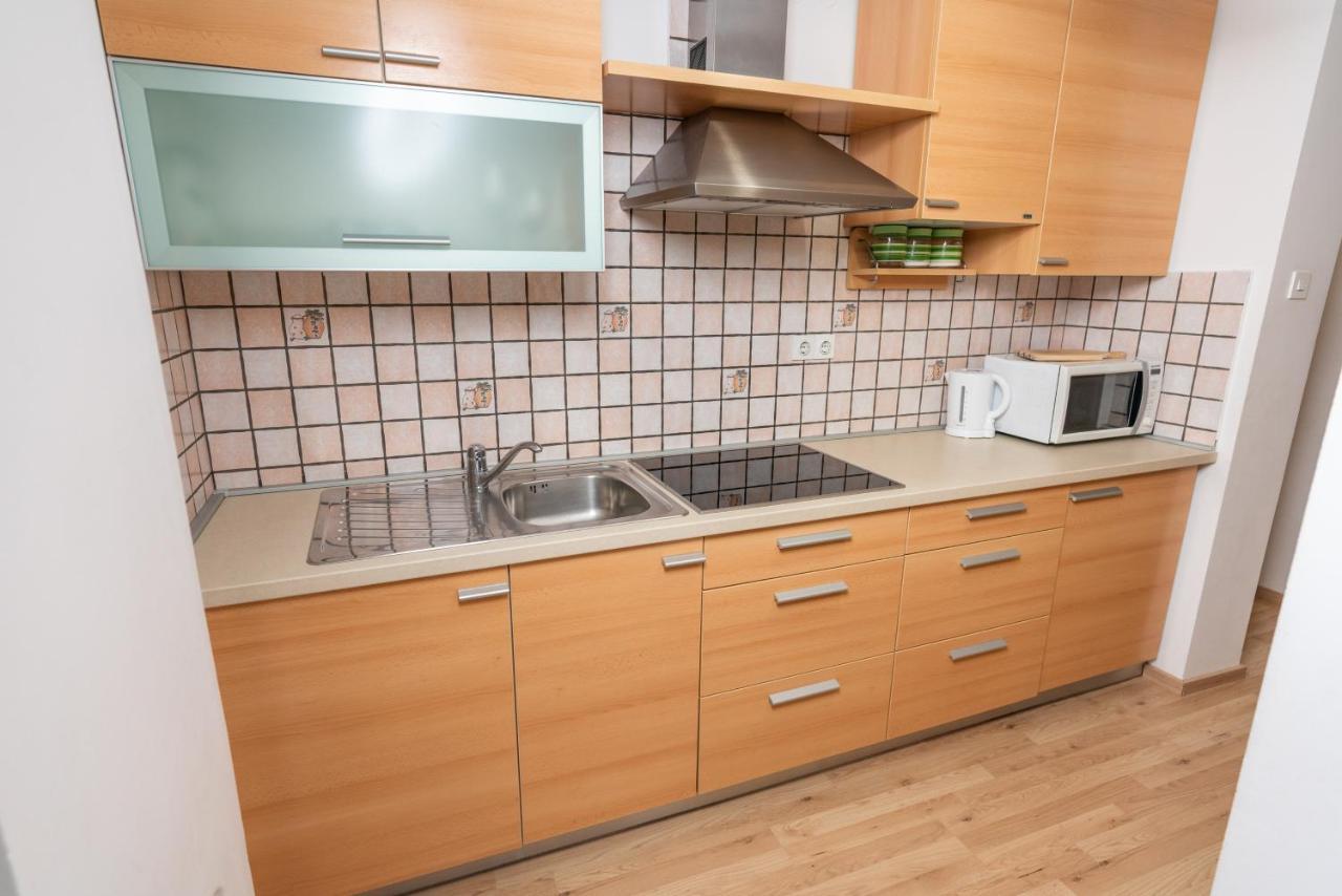 Apartma Znidar *
